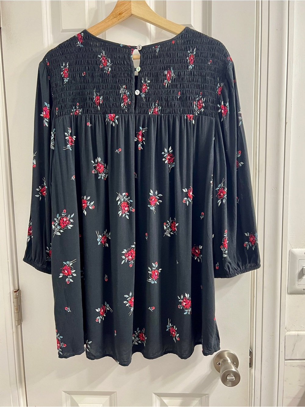 J. Jill Black Floral Smocked Yoke Top with Red Blooms -PXL - Picture 4 of 10